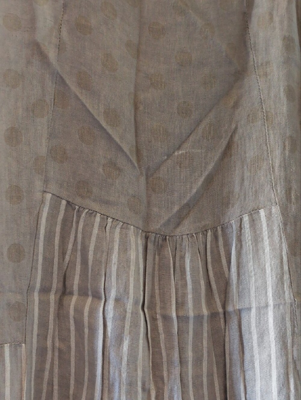 Women’s Sleeveless Casual Linen Dress in Light Taupe - Picture 2 of 5
